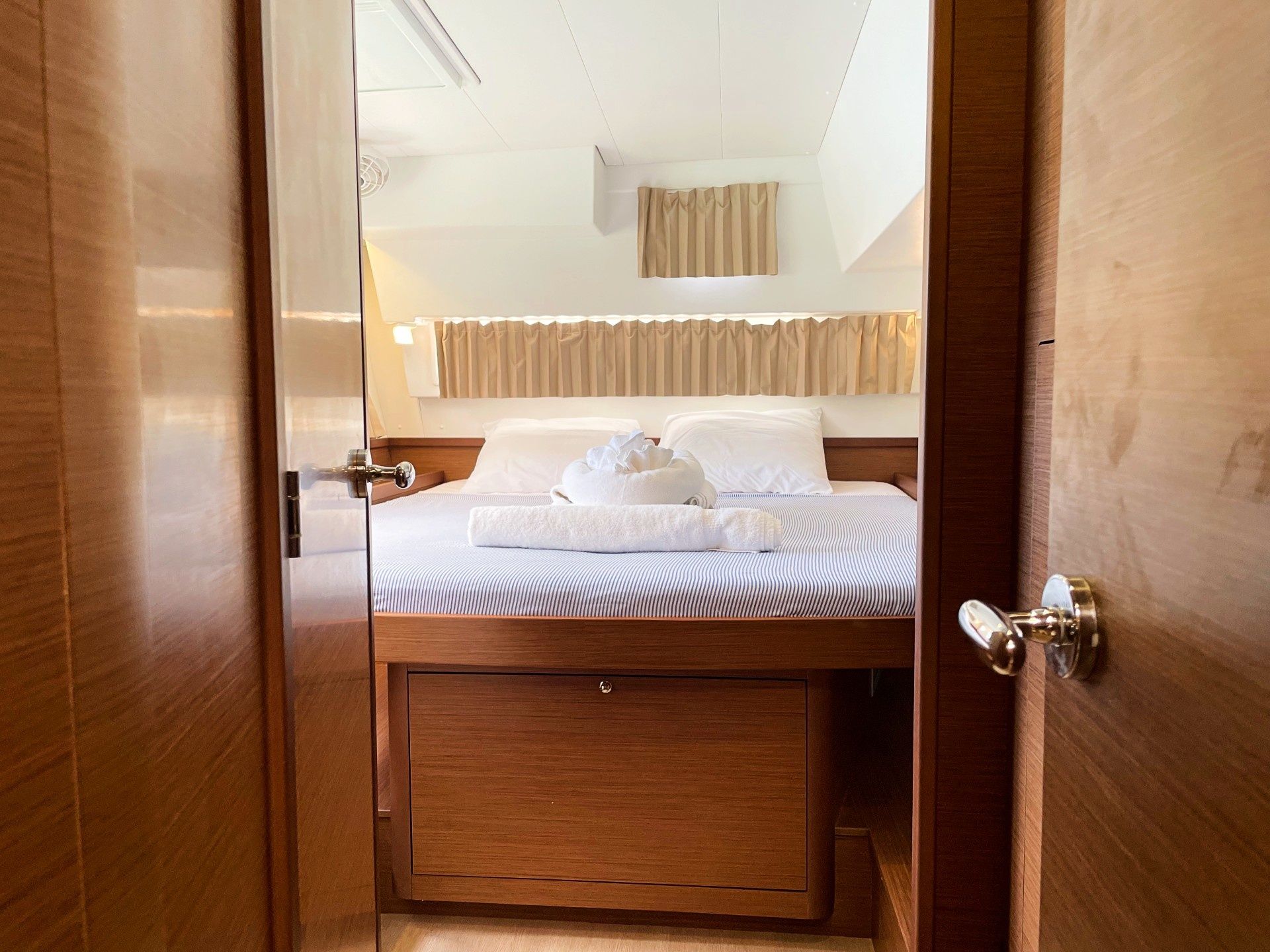 Lagoon 42 | Time Will Tell