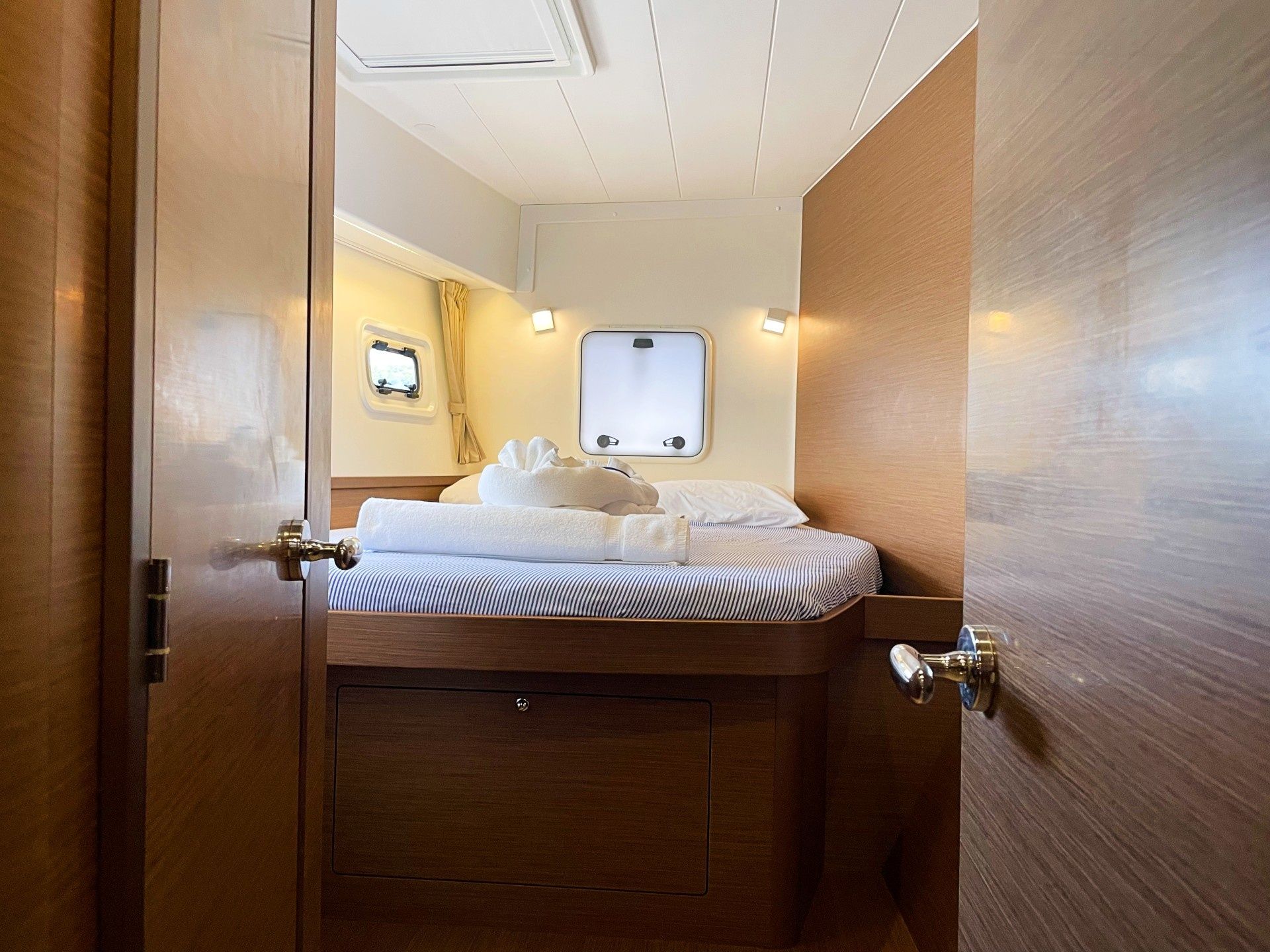 Lagoon 42 | Time Will Tell