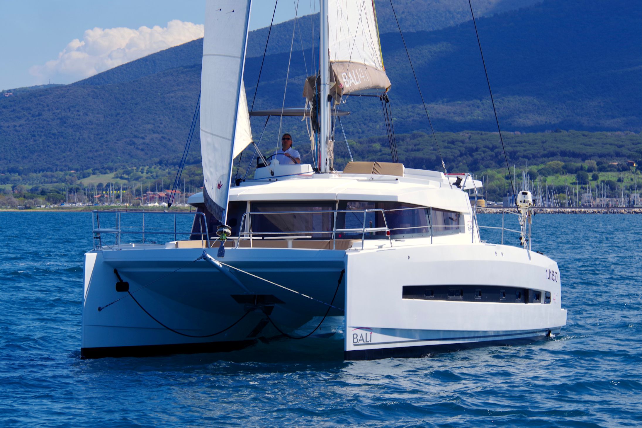 Bali 4.1 | Wee Sail
