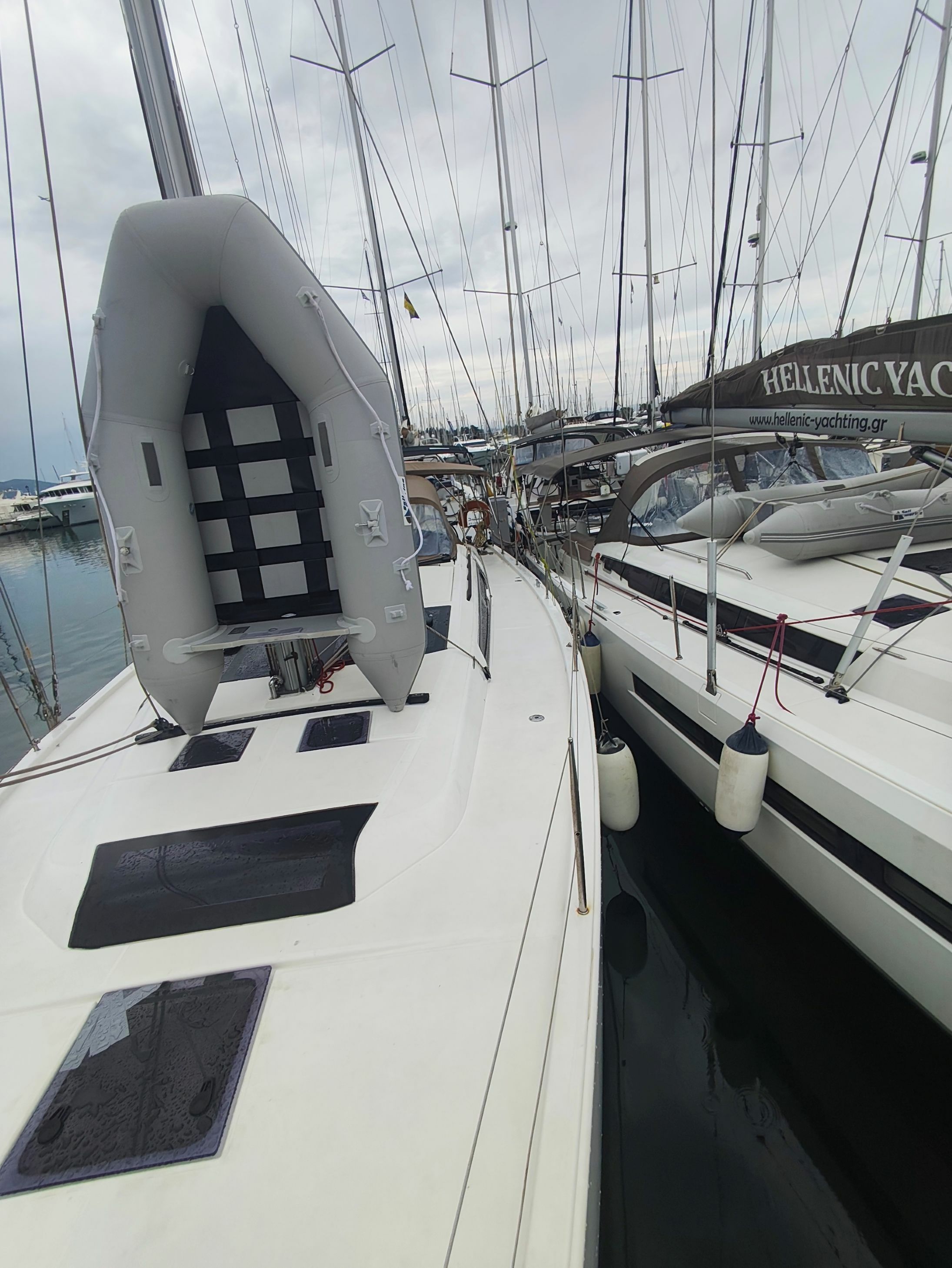 Dufour 430 | Echo 1