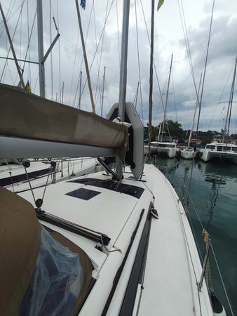Dufour 430 | Echo 1