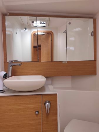 Dufour 430 | Echo 1
