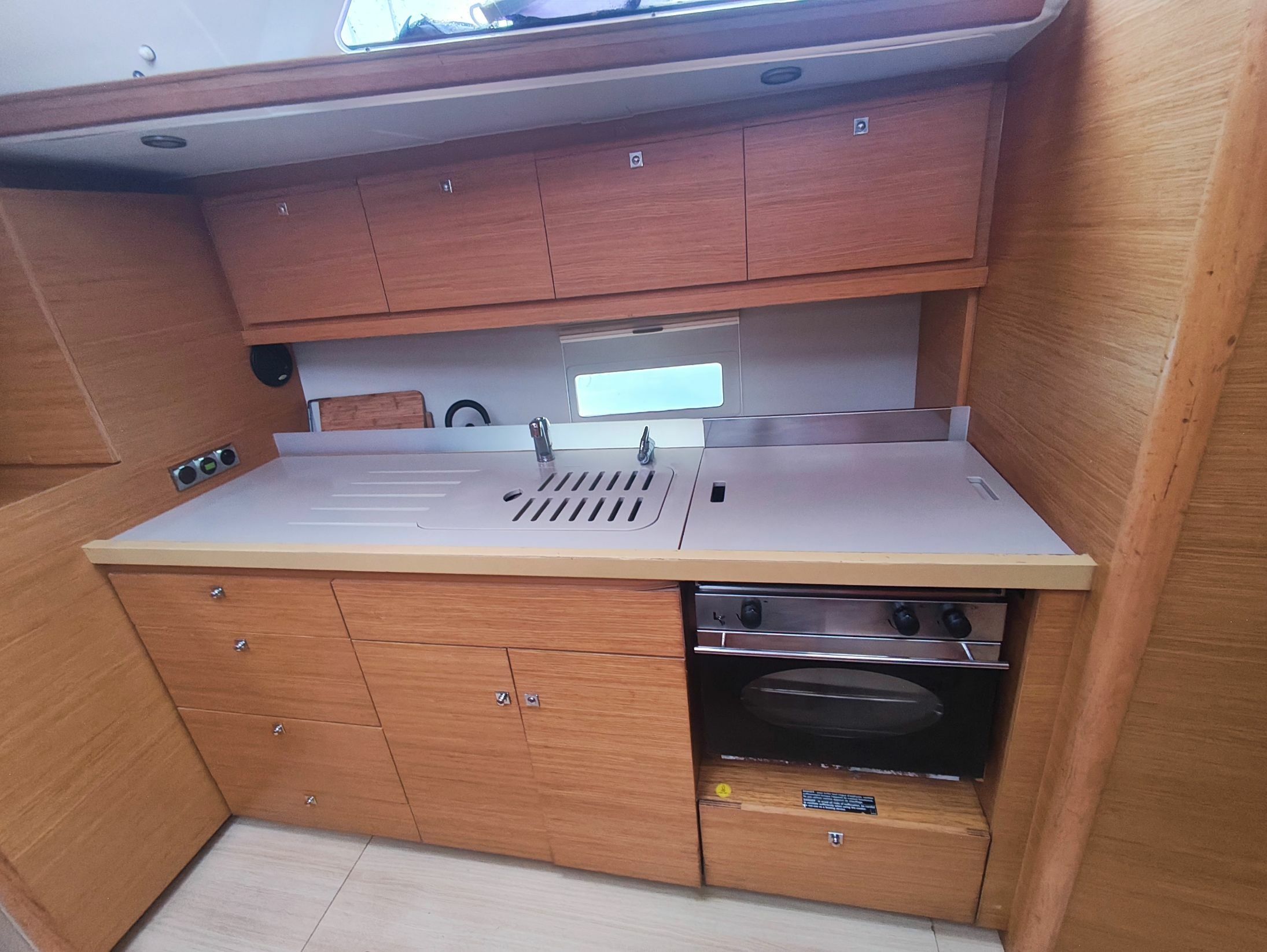 Dufour 430 | Echo 1