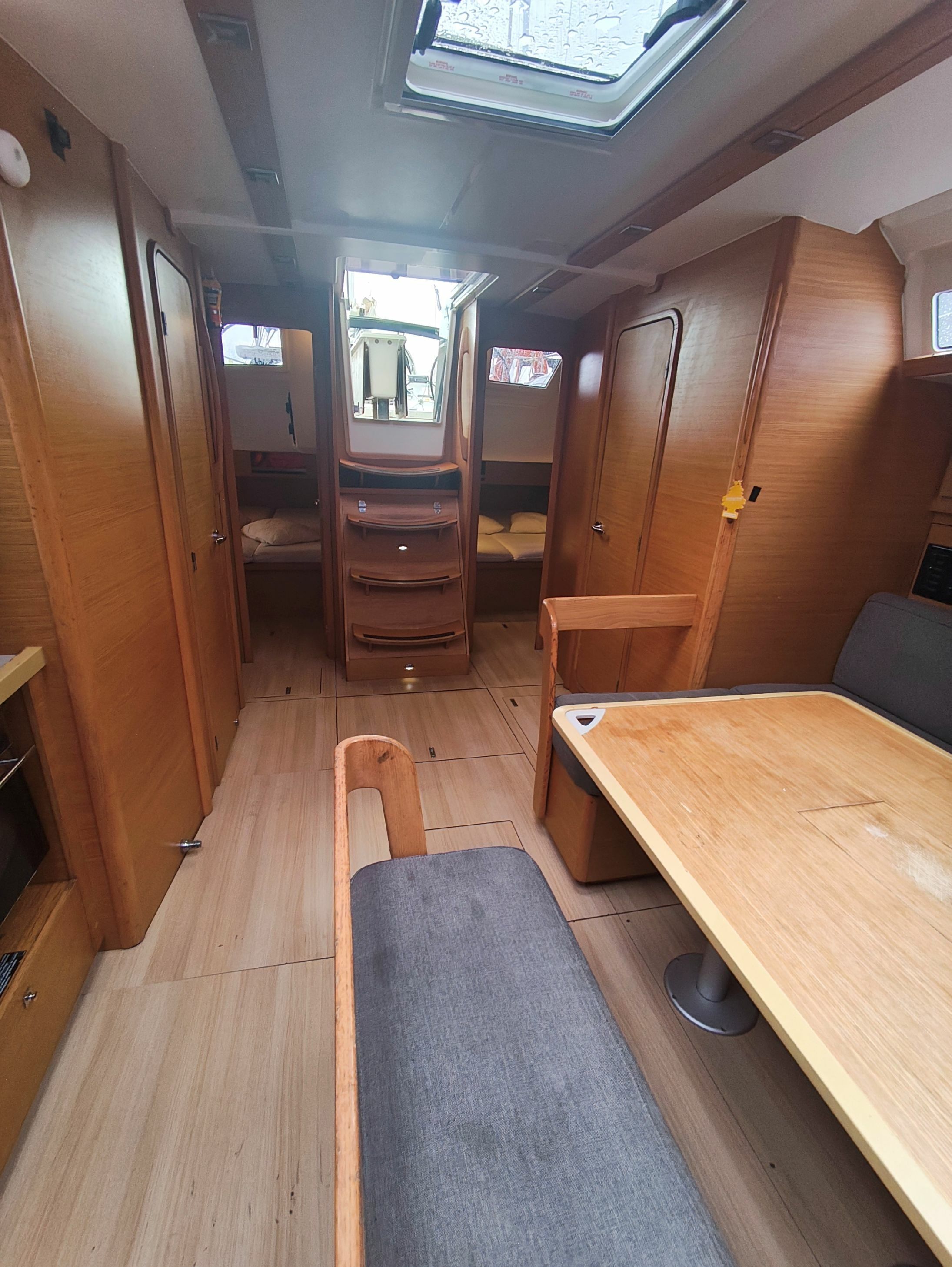 Dufour 430 | Echo 1