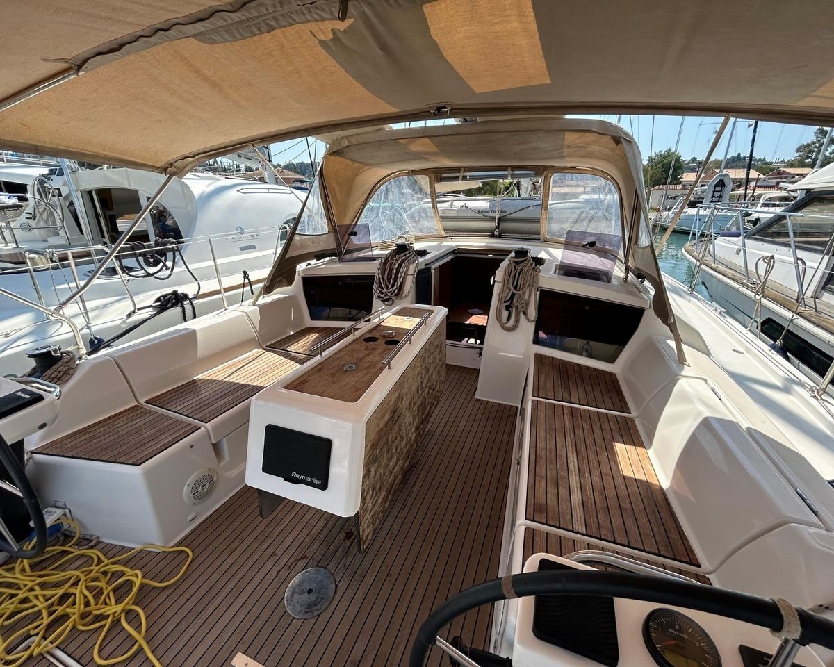 Dufour 430 | Echo 2