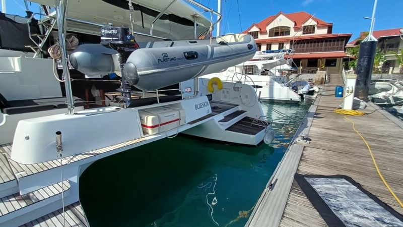 Lagoon 42 | BlueSkin