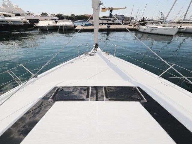 Beneteau Oceanis 46.1 | Mr. White