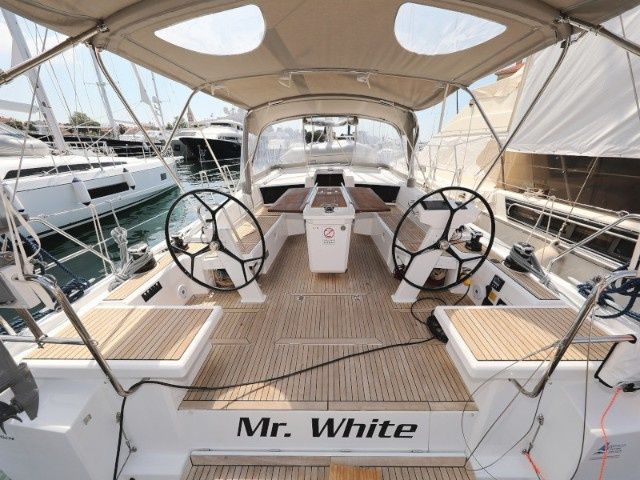 Beneteau Oceanis 46.1 | Mr. White