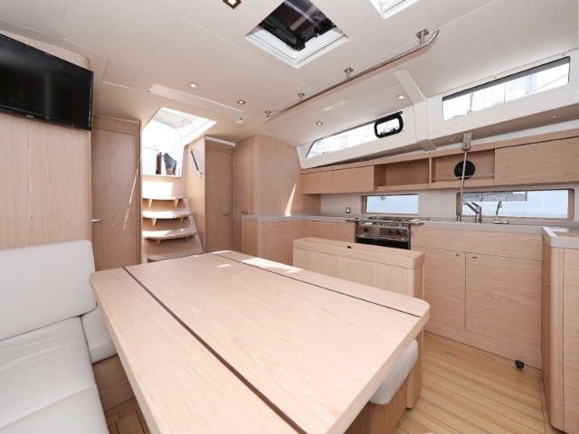 Beneteau Oceanis 46.1 | Mr. White