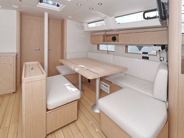 Beneteau Oceanis 46.1 | Mr. White