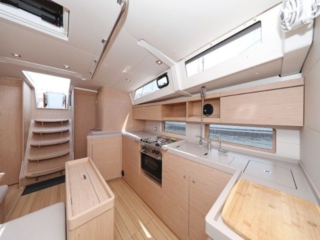 Beneteau Oceanis 46.1 | Mr. White