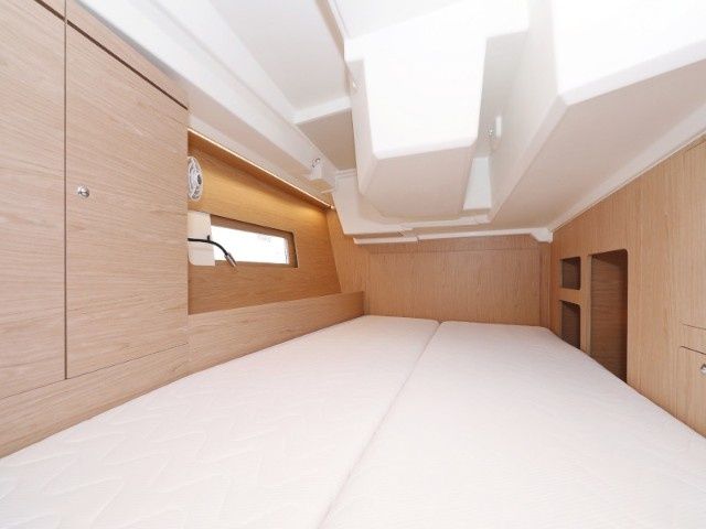 Beneteau Oceanis 46.1 | Mr. White