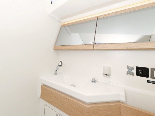 Beneteau Oceanis 46.1 | Mr. White