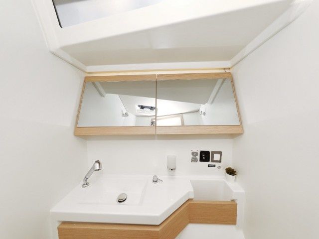 Beneteau Oceanis 46.1 | Mr. White