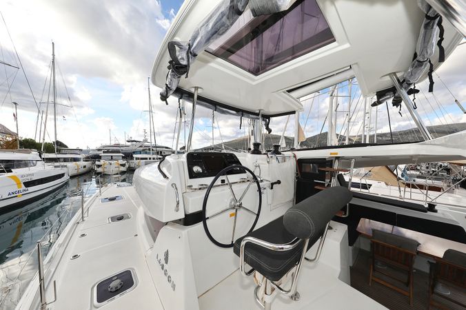 Lagoon 42 | Demi Doux