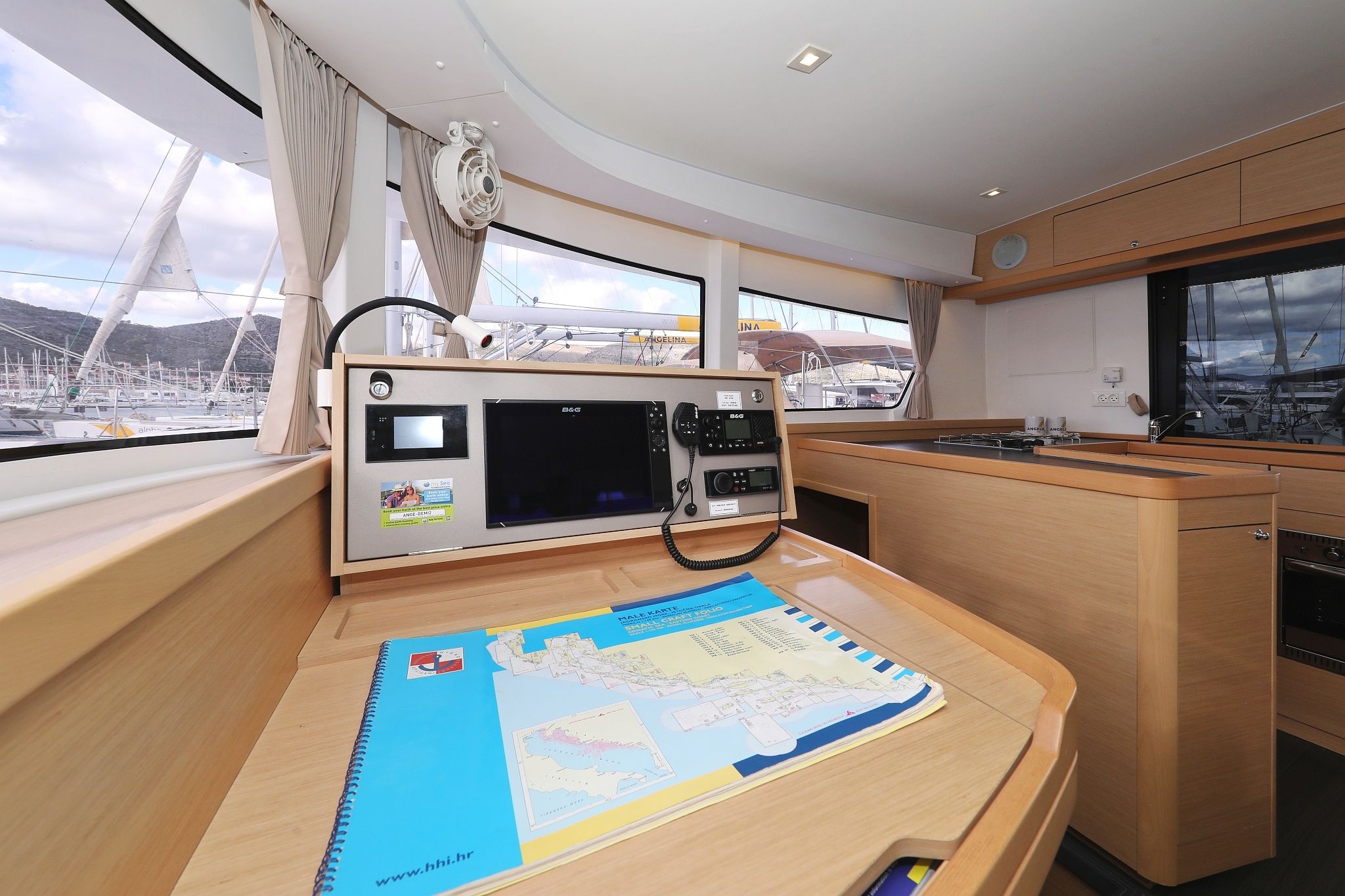 Lagoon 42 | Demi Doux