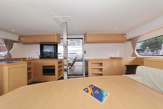 Lagoon 42 | Demi Doux