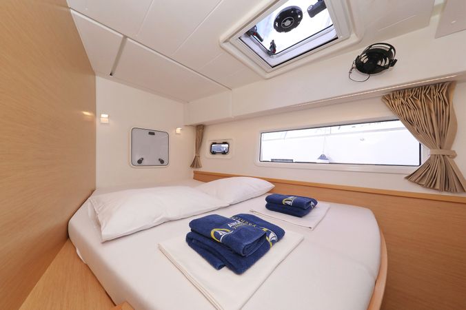 Lagoon 42 | Demi Doux