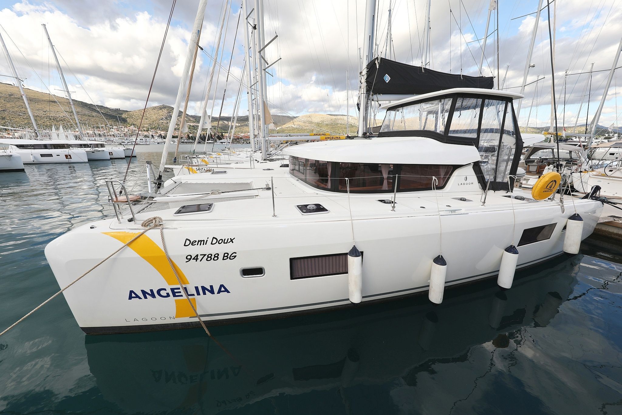 Lagoon 42 | Demi Doux