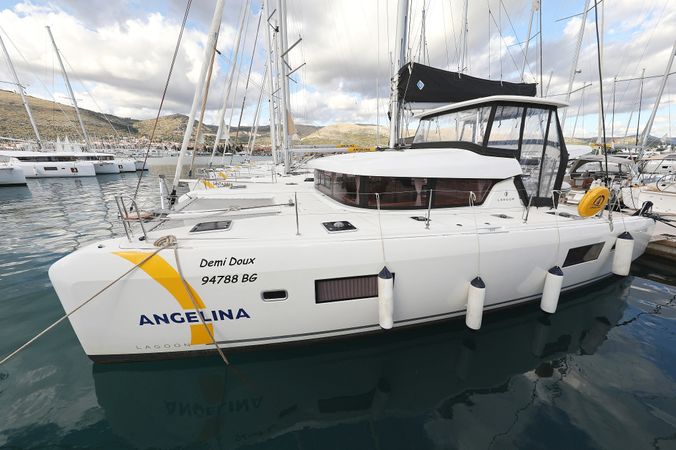 Lagoon 42 | Demi Doux