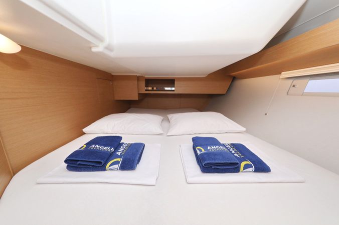 Dufour 430 | Adriatic Office