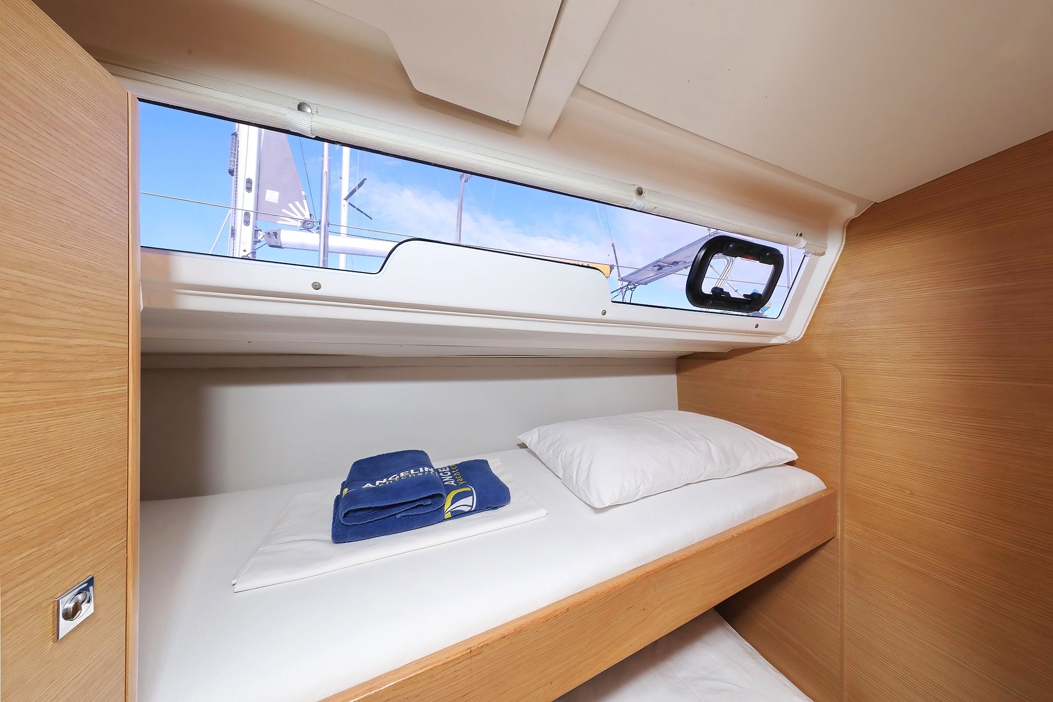 Dufour 430 | Adriatic Office