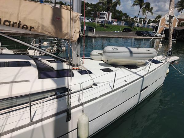 Dufour 520 GL | Botero
