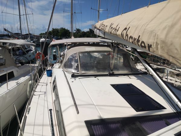 Dufour 520 GL | Botero