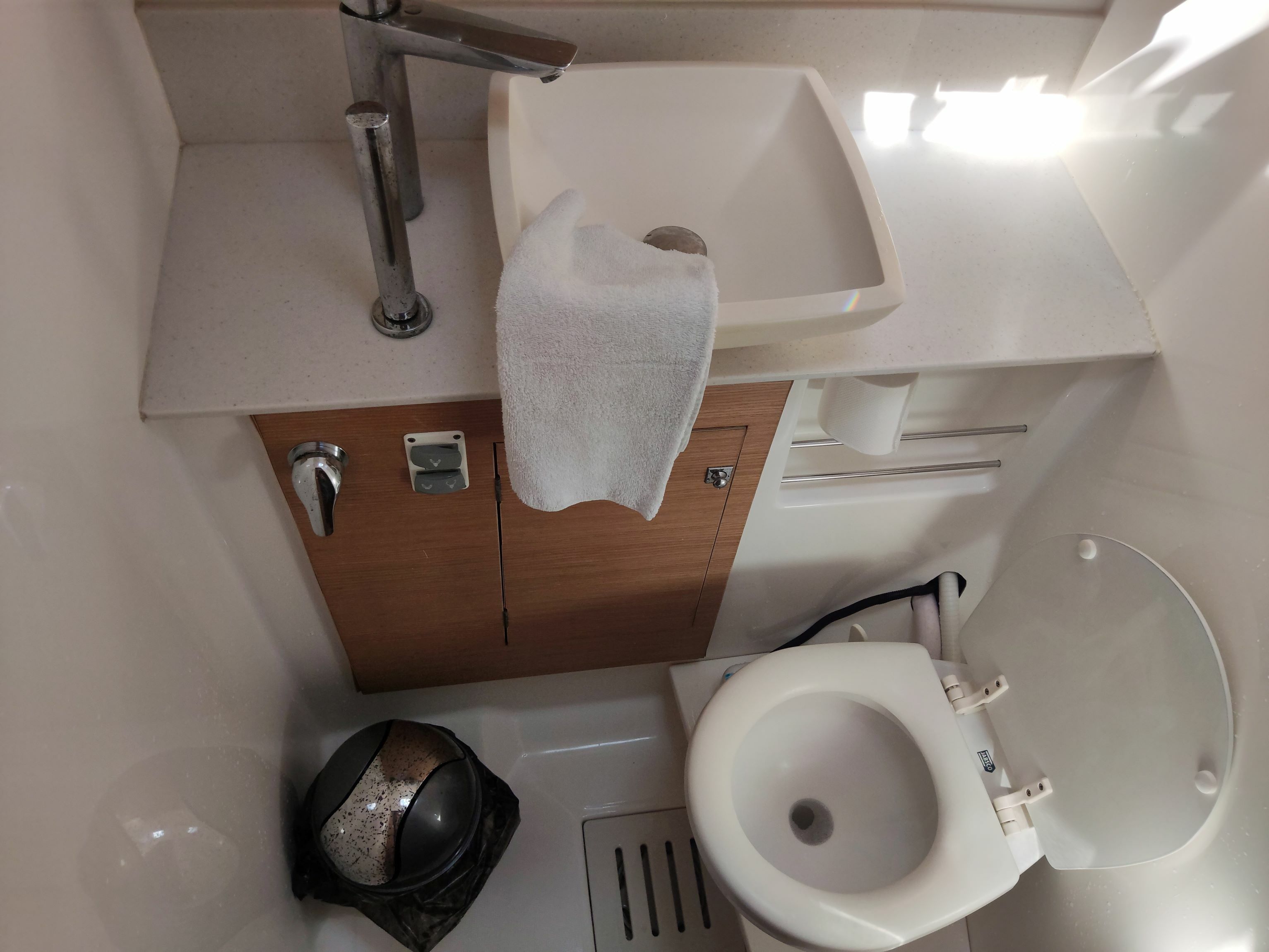 Dufour 520 GL | Botero