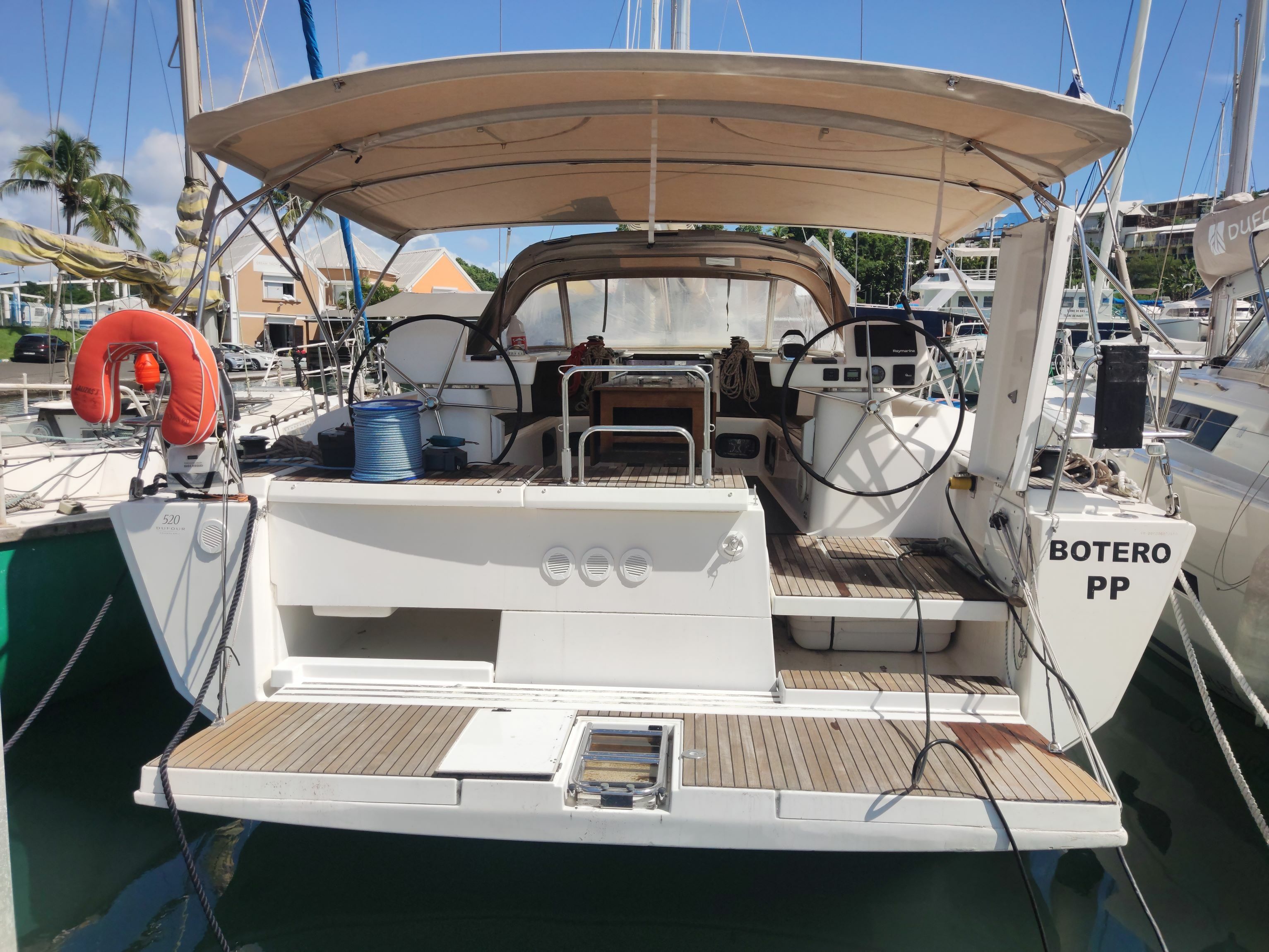 Dufour 520 GL | Botero