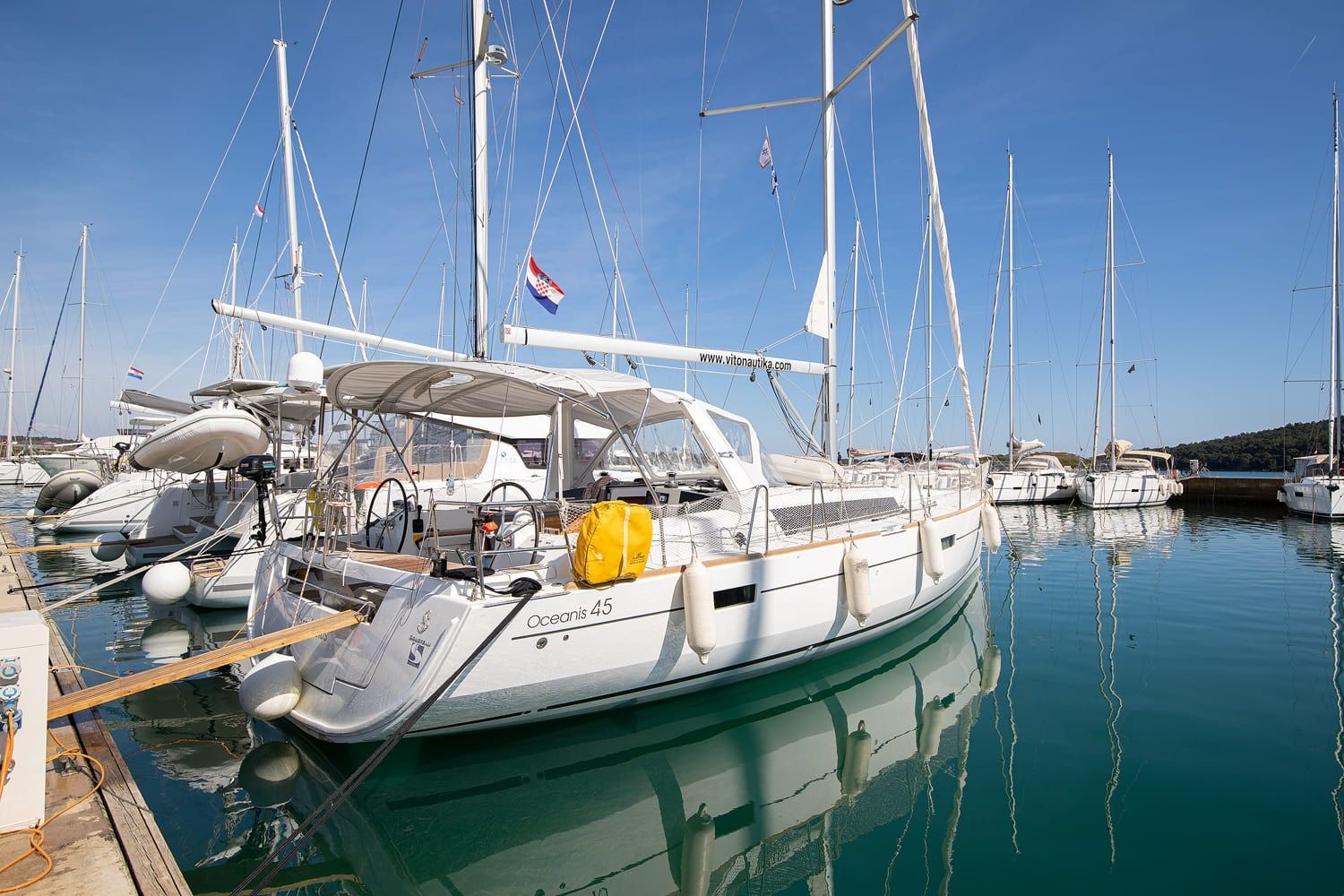 Beneteau Oceanis 45 | Mare Aeolos