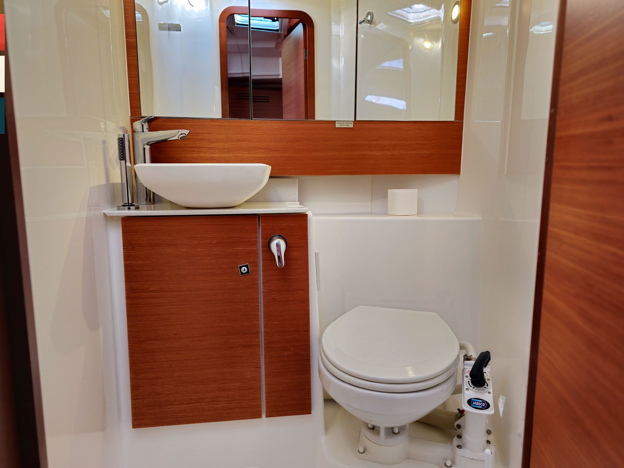 Dufour 430 | Moderato