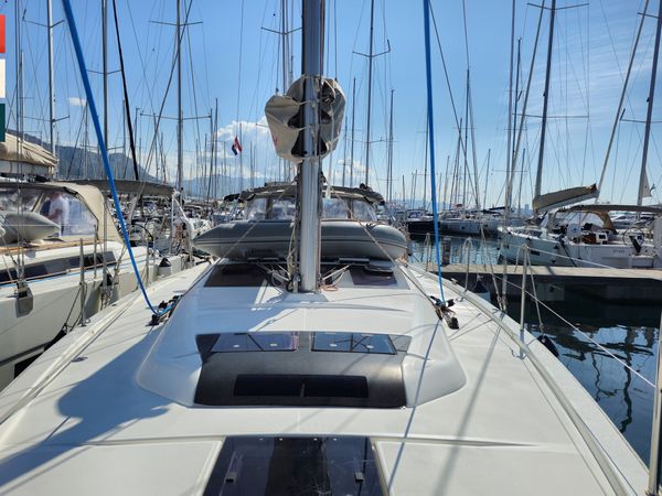 Dufour 390 | Sara