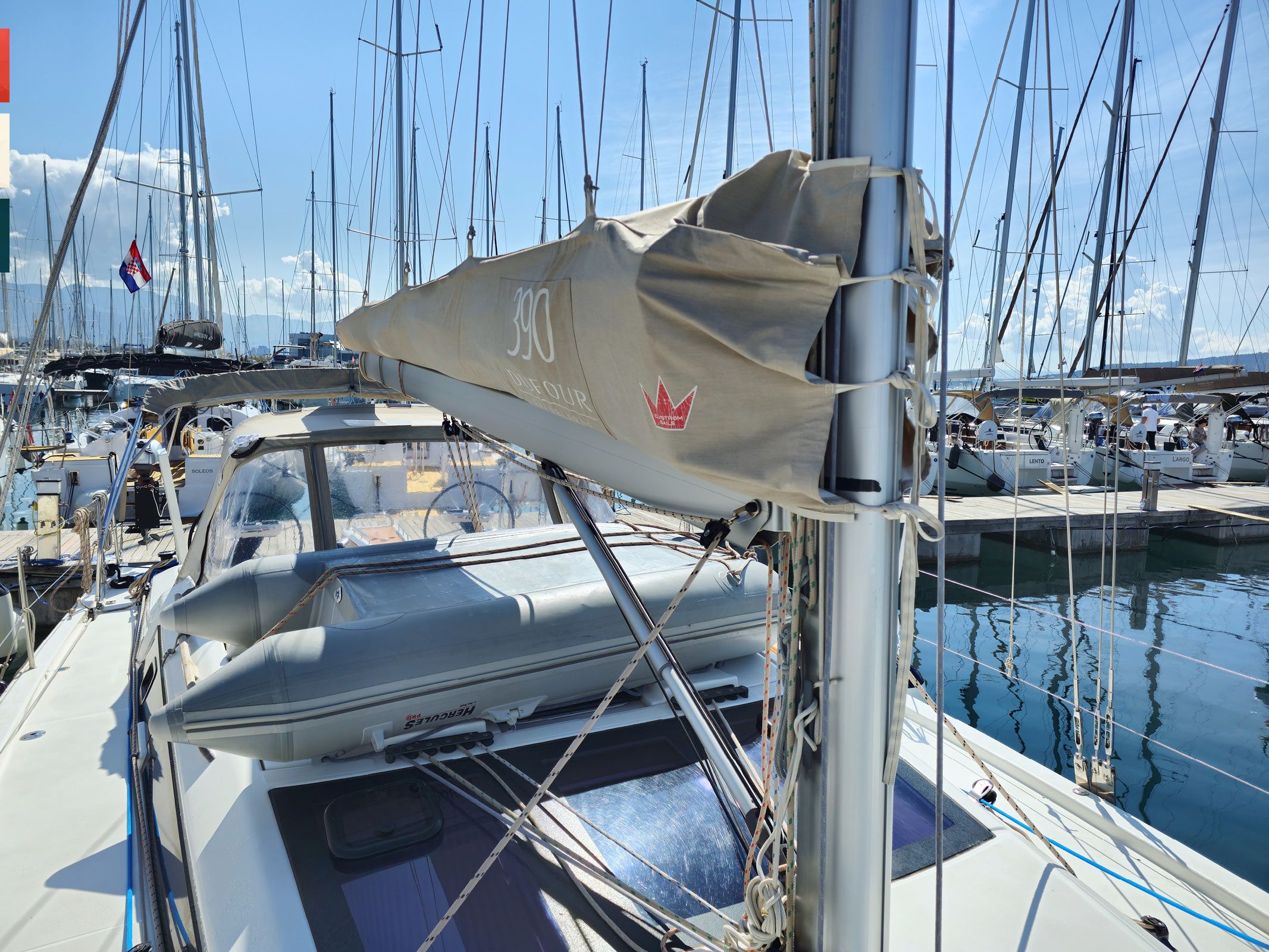 Dufour 390 | Sara