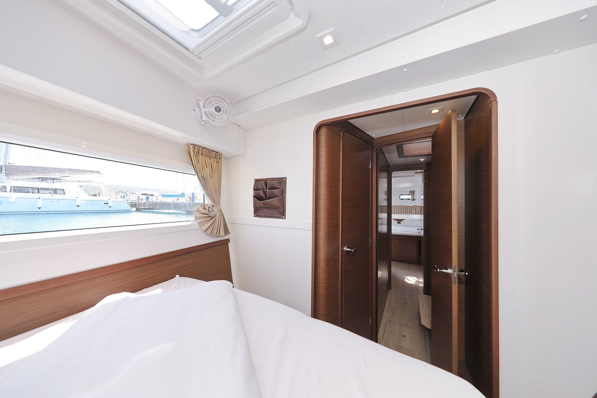 Lagoon 42 | Royal Salute