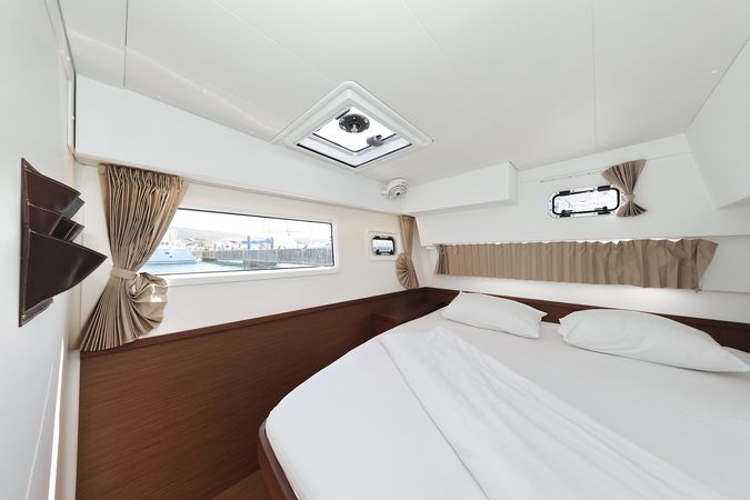 Lagoon 42 | Royal Salute