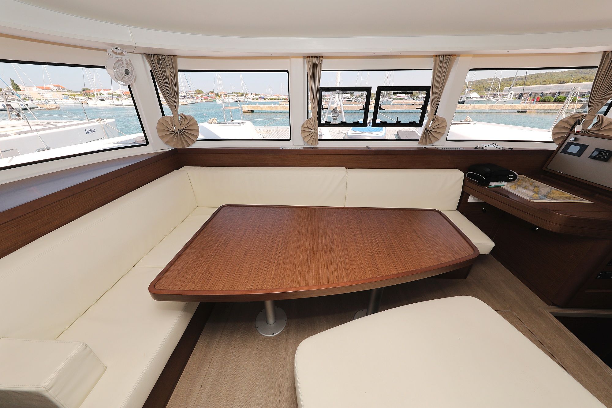 Lagoon 42 | Royal Salute