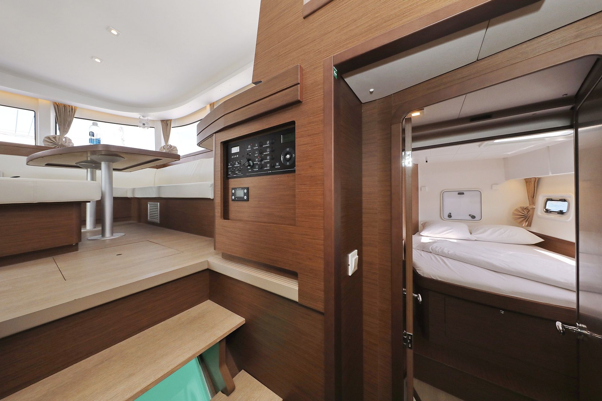 Lagoon 42 | Royal Salute