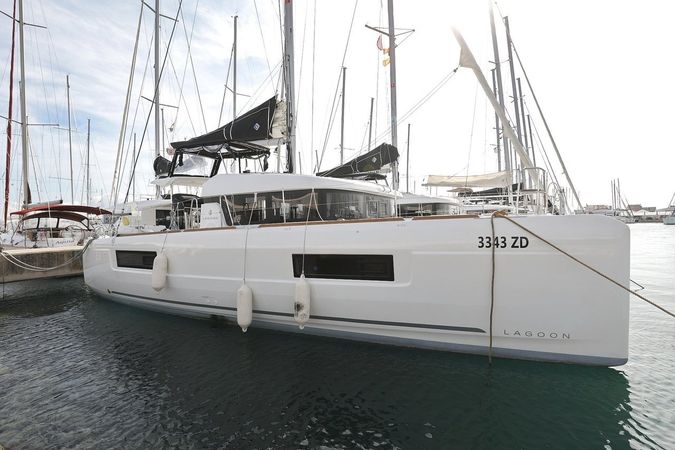 Lagoon 40 | Blue Angel
