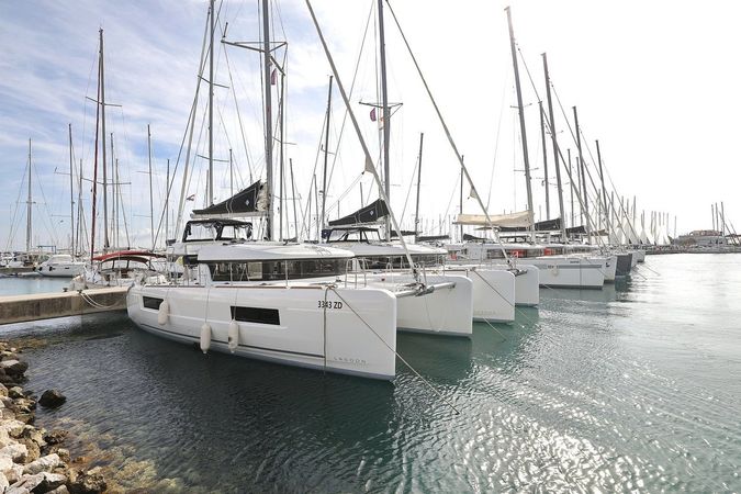 Lagoon 40 | Blue Angel