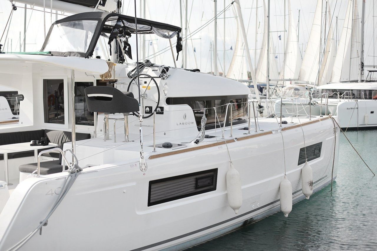 Lagoon 40 | Blue Angel