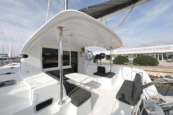 Lagoon 40 | Blue Angel