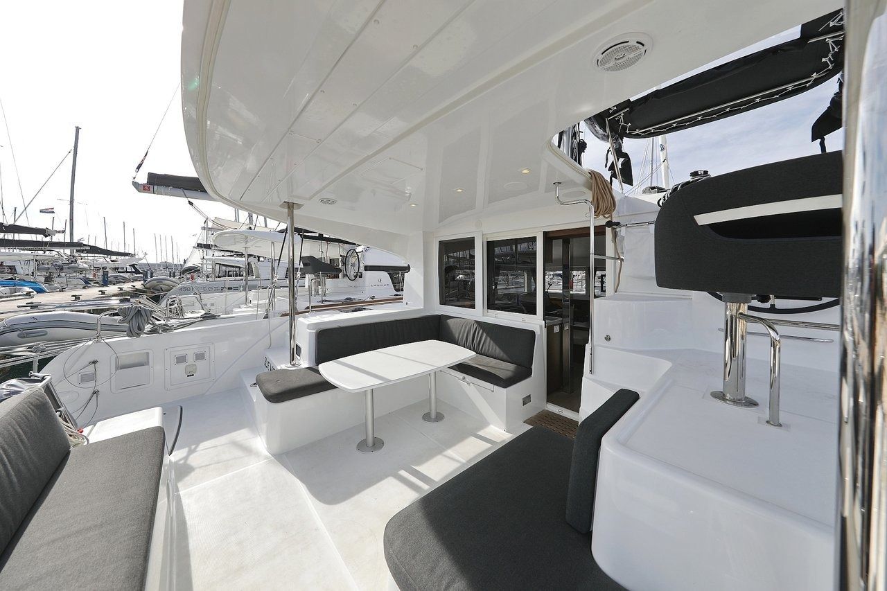 Lagoon 40 | Blue Angel