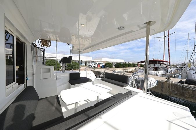 Lagoon 40 | Blue Angel