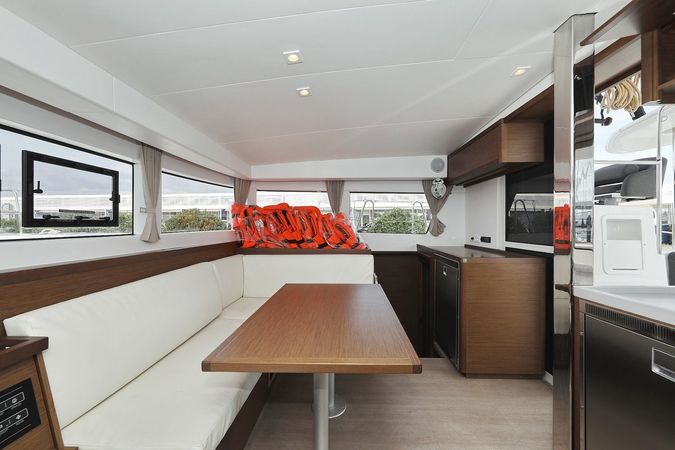 Lagoon 40 | Blue Angel