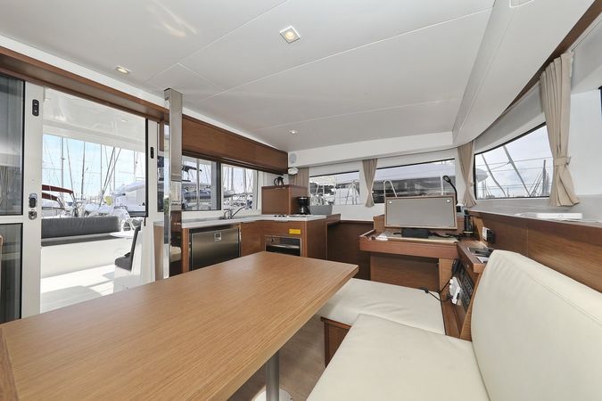 Lagoon 40 | Blue Angel