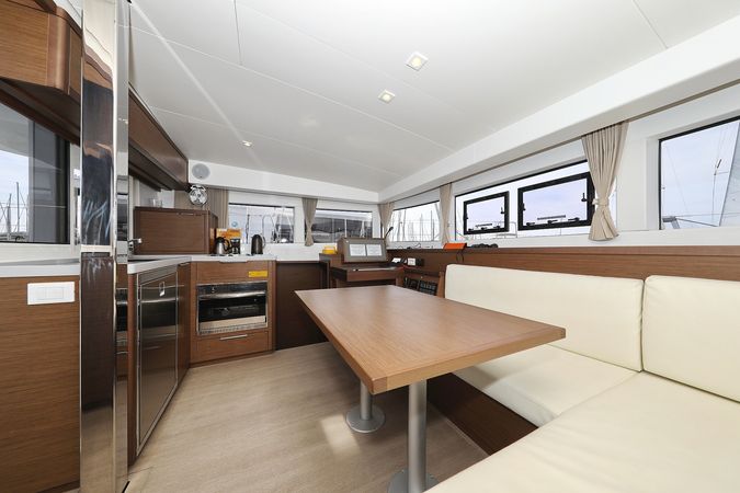 Lagoon 40 | Tom & Jerry