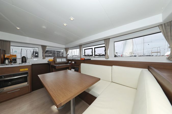 Lagoon 40 | Tom & Jerry