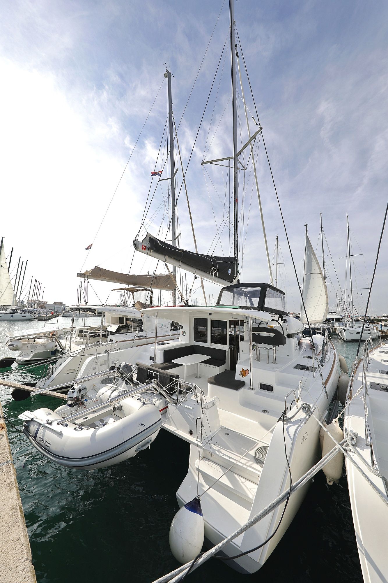 Lagoon 40 | Tom & Jerry