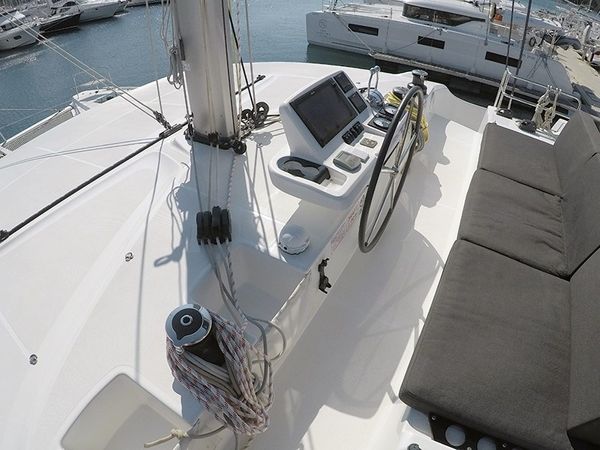 Lagoon 50 | Zuzo 1st